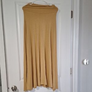 Elegant Tan Women's Maxi Skirt